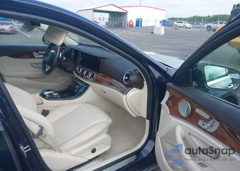 2018 Mercedes-Benz E 300 4Matic из США, поврежденный, VIN WDDZF4KB9JA362051